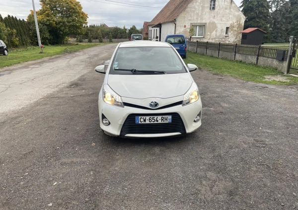 Toyota Yaris cena 24500 przebieg: 105000, rok produkcji 2013 z Krotoszyn małe 529